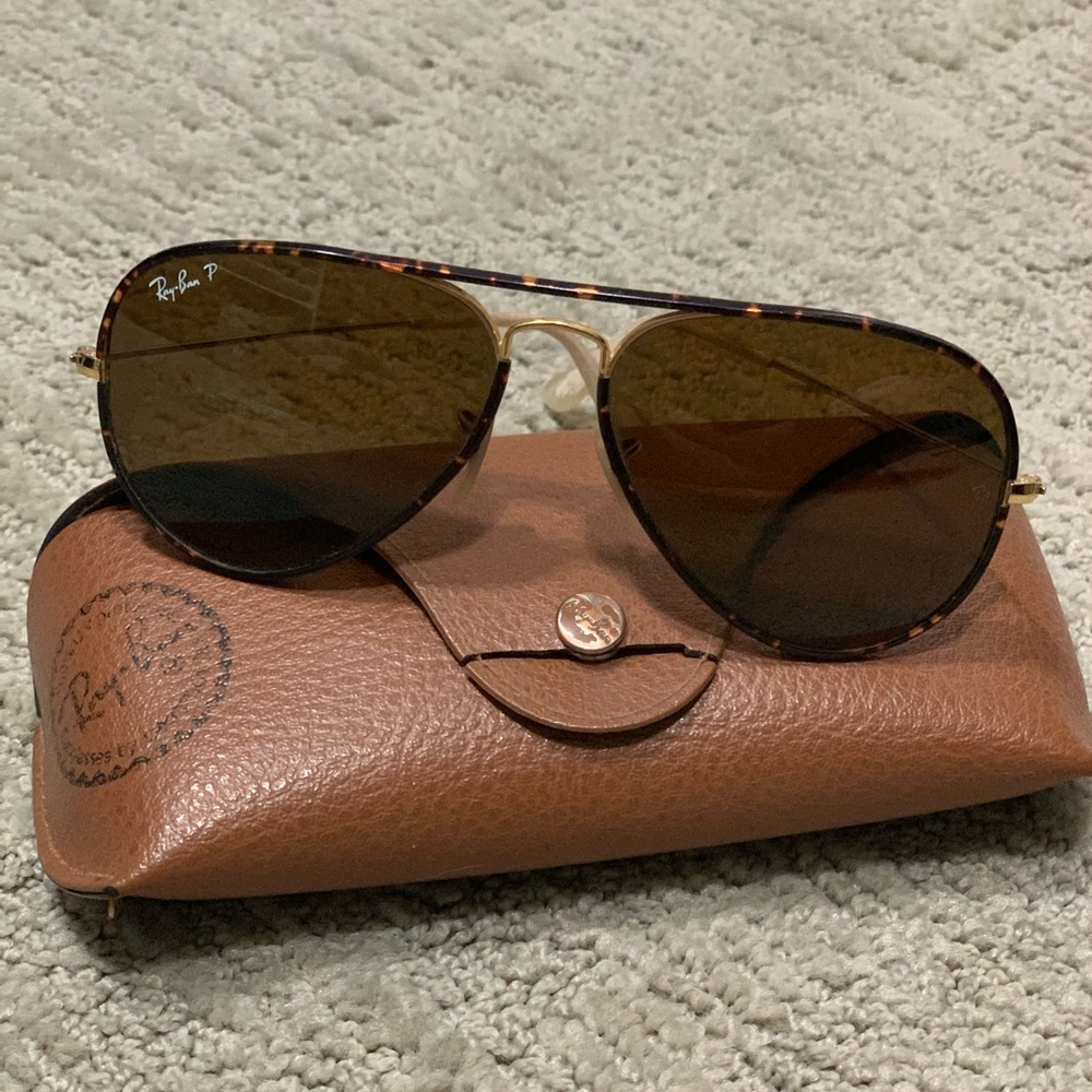 Ray Ban Aviators with Tortoise Shell frame